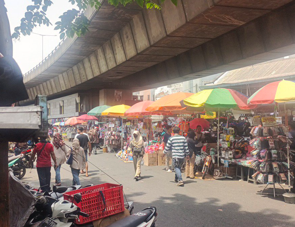 Pedagang Kaki Lima (PKL) di Pasar Pagi yang keberadaannya dikeluhkan warga karena dianggap jadi titik semrawut di lokasi tersebut.